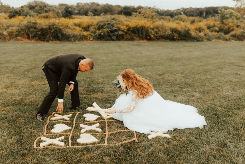 Tic tac toe on the grass, Darien Maginn photo